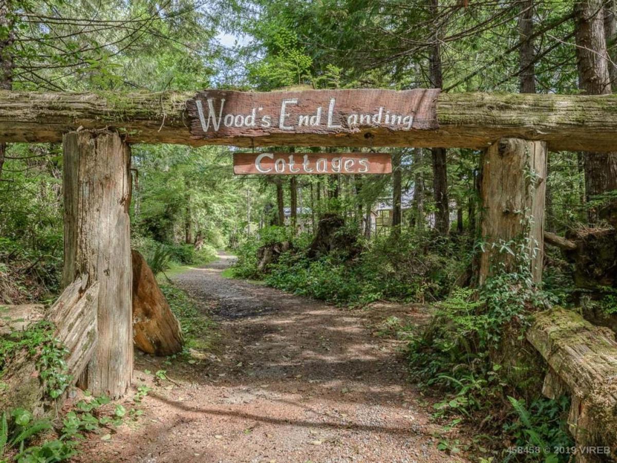 Hotel Woods End Landing à Bamfield Extérieur photo